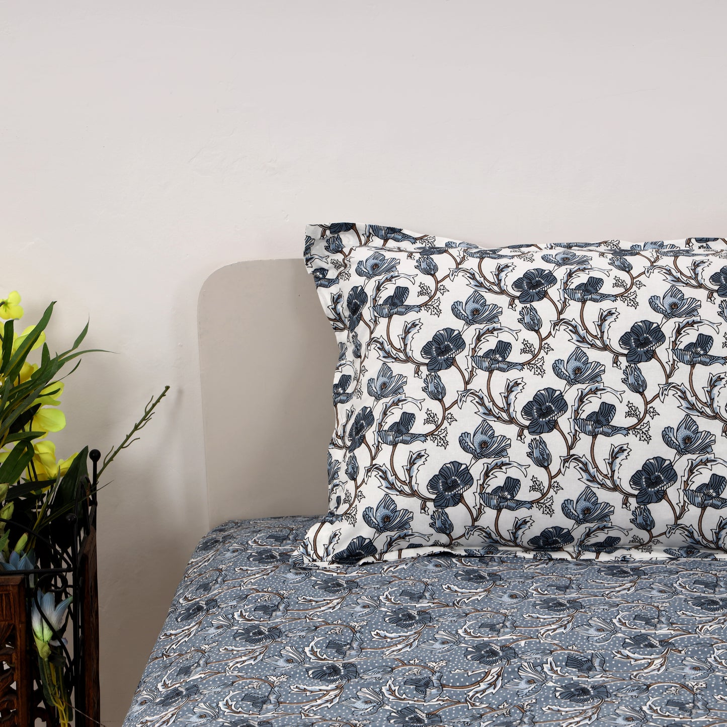 Midnight Blossom 100x100 inches Cotton Bedsheet