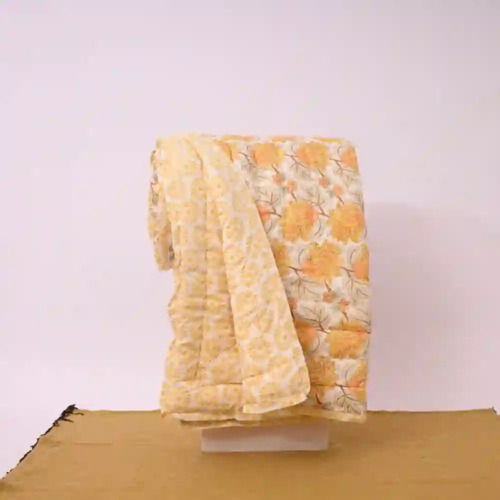 Golden hour bloom reversible double mulmul quilt