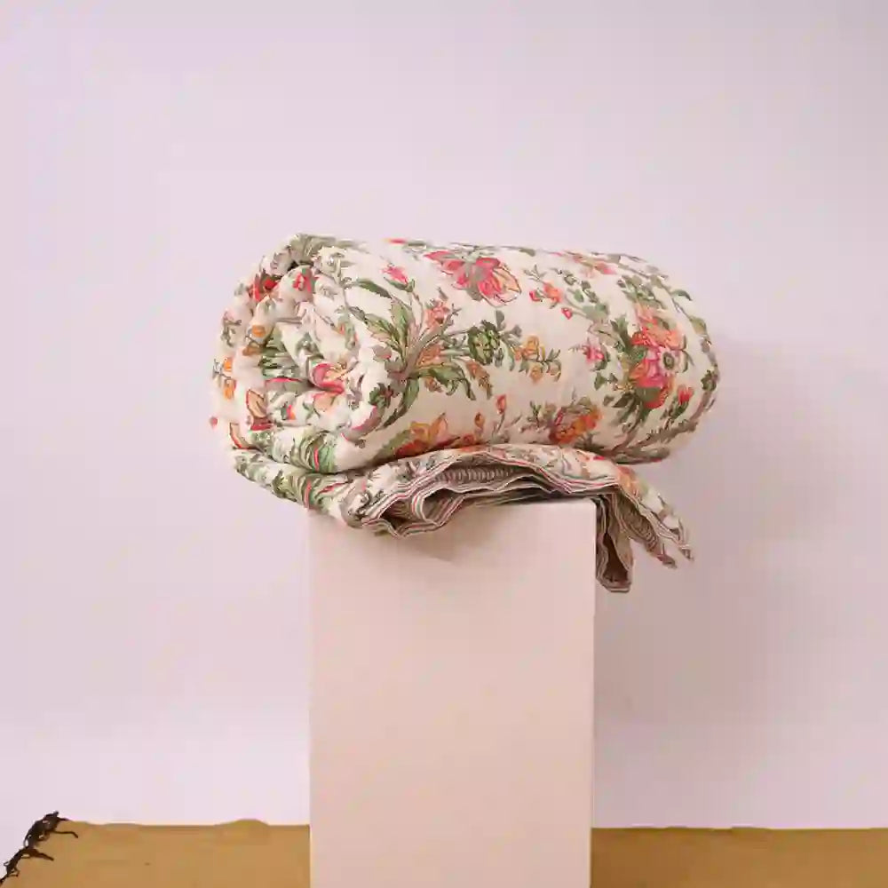 Aurora cotton filled winter print double quilt (Pink)