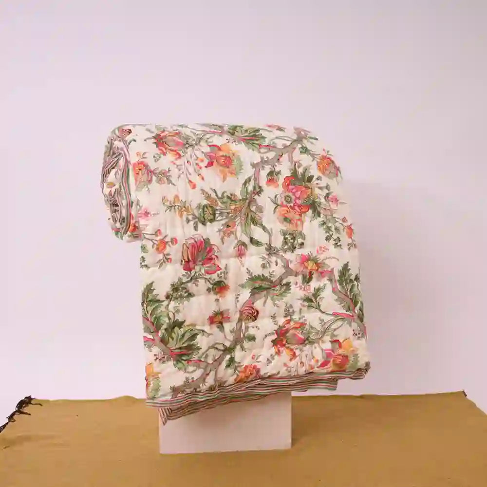 Aurora cotton filled winter print double quilt (Pink)