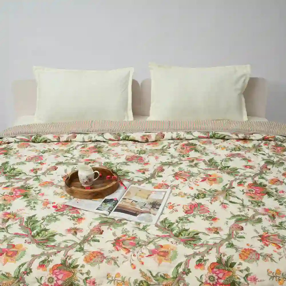 Aurora cotton filled winter print double quilt (Pink)