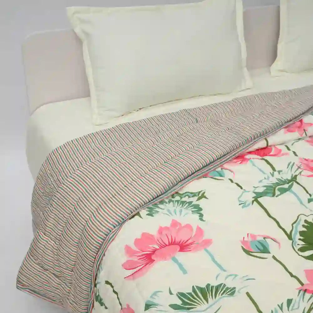 Lotus Bloom cotton filled winter print quilt (Double)
