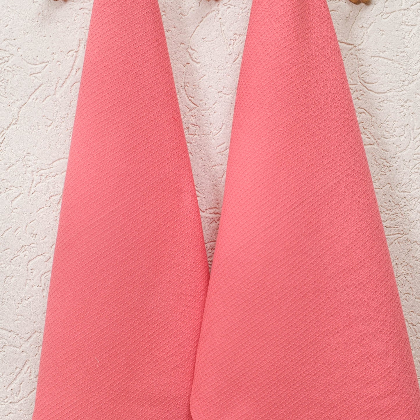 Coral Crush Kitchen Towel with loop (set of 2)