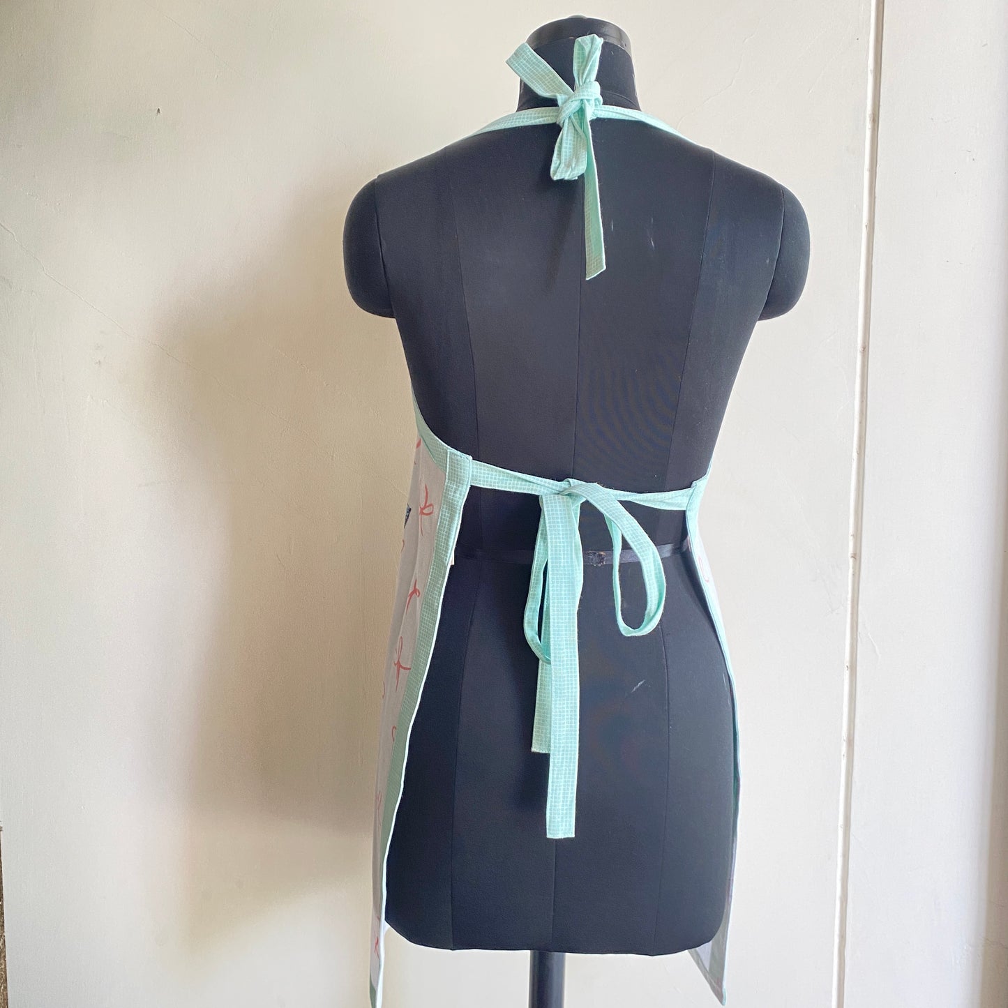 Sweet Life Cotton Apron – Whisk Up Joy in Style