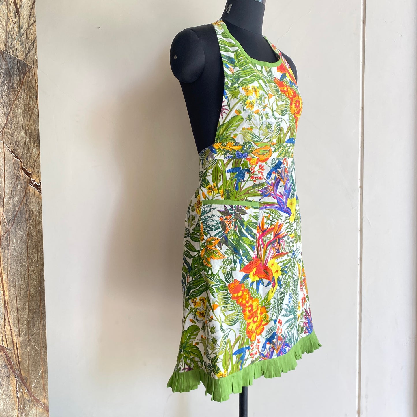 TropiCook Jungle Apron – Bring Paradise to Your Prep Time