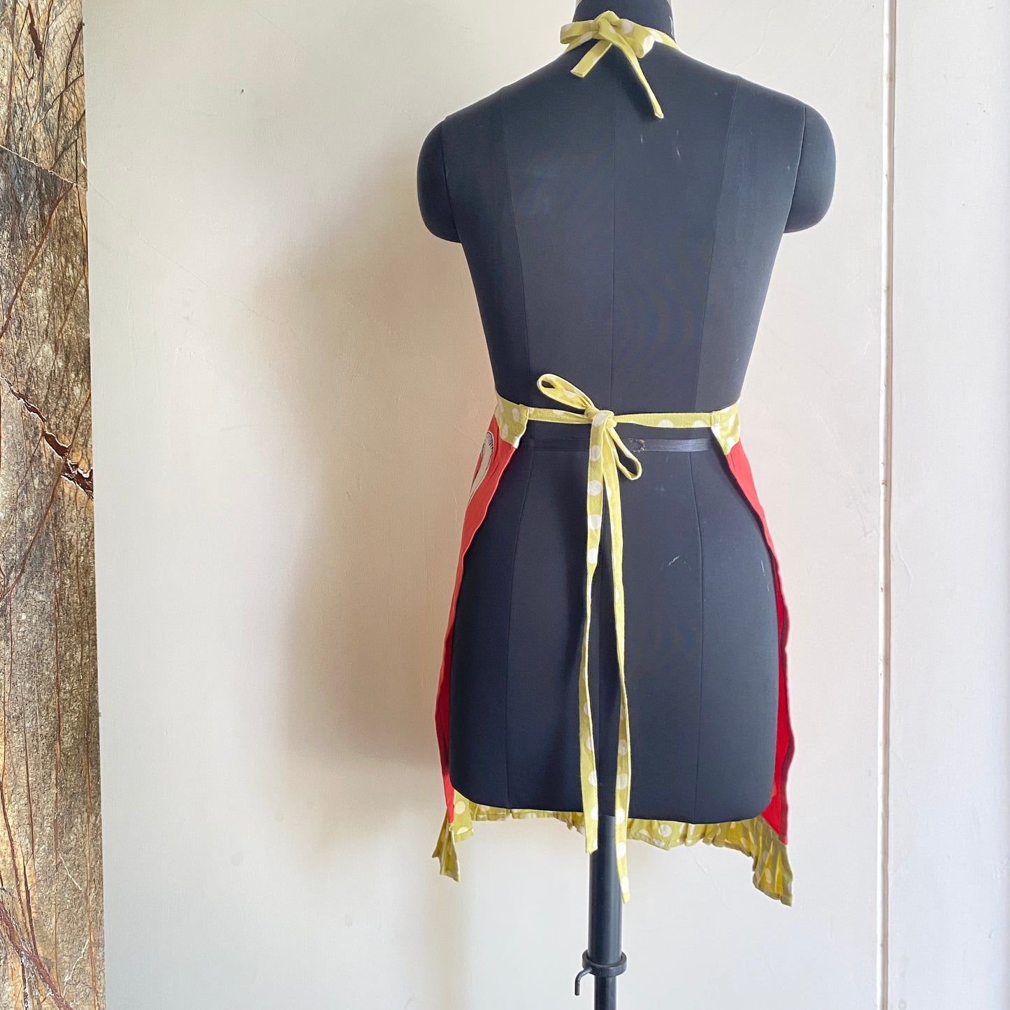 Mama's Heart Hand-Painted Cotton Kitchen Apron