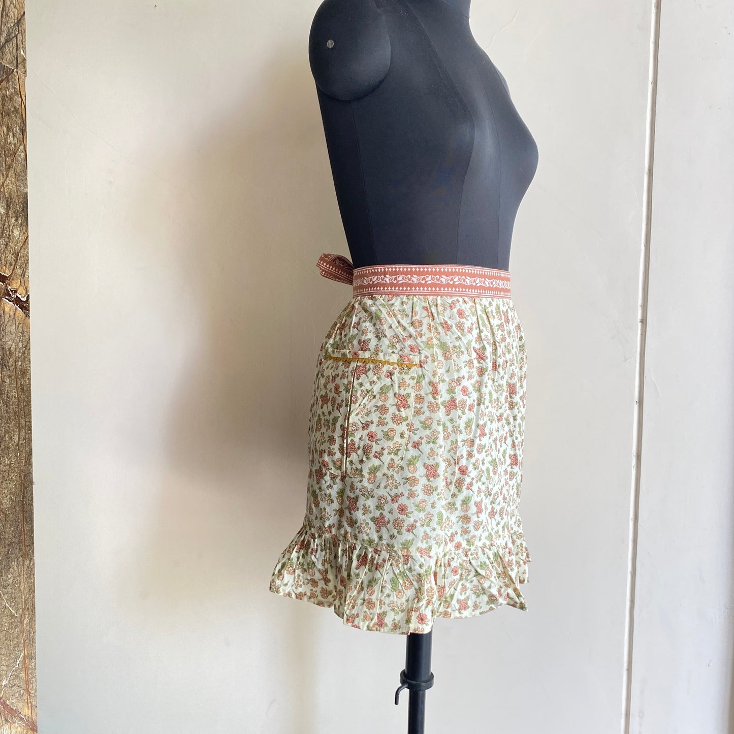 Rustic Bloom Vintage Ruffle Half Apron