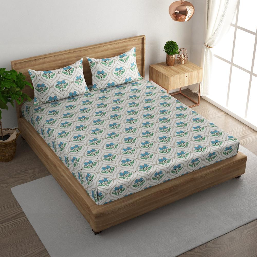 Floral damask cotton super king bedsheet with pillow covers