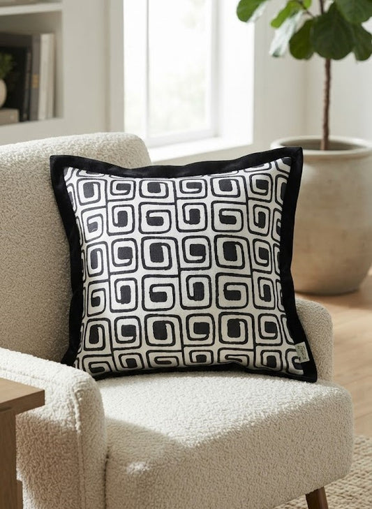 Geometric cushion cover (white and black)16x16"