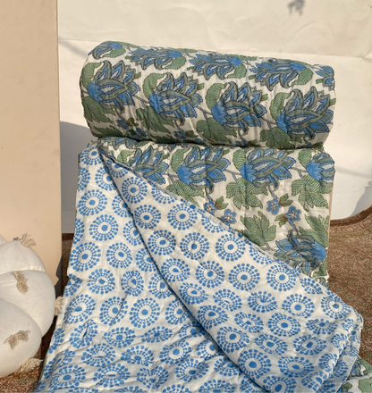 Golden hour bloom reversible double mulmul quilt