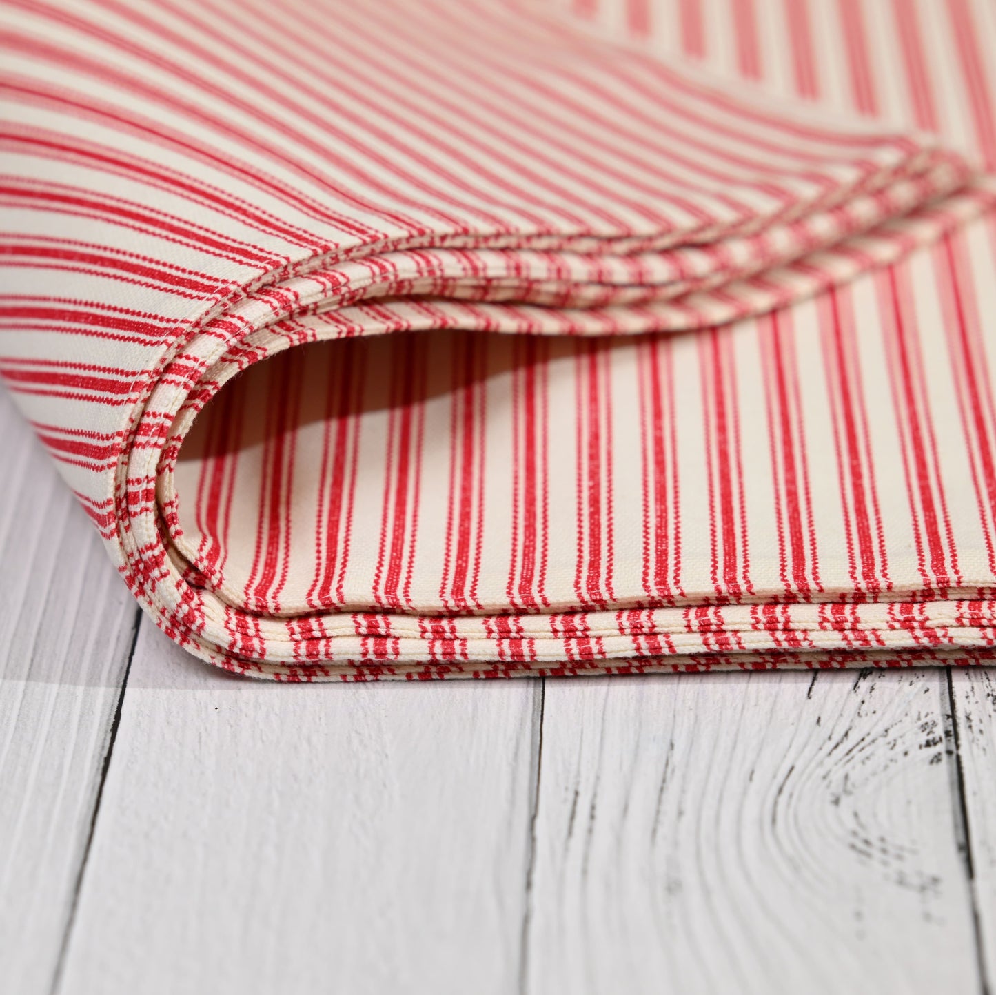 Classic Red Stripe Cotton Placemat (set of 6)