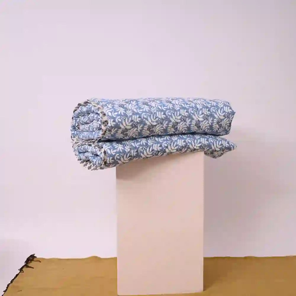 Berry bliss reversible double mulmul quilt