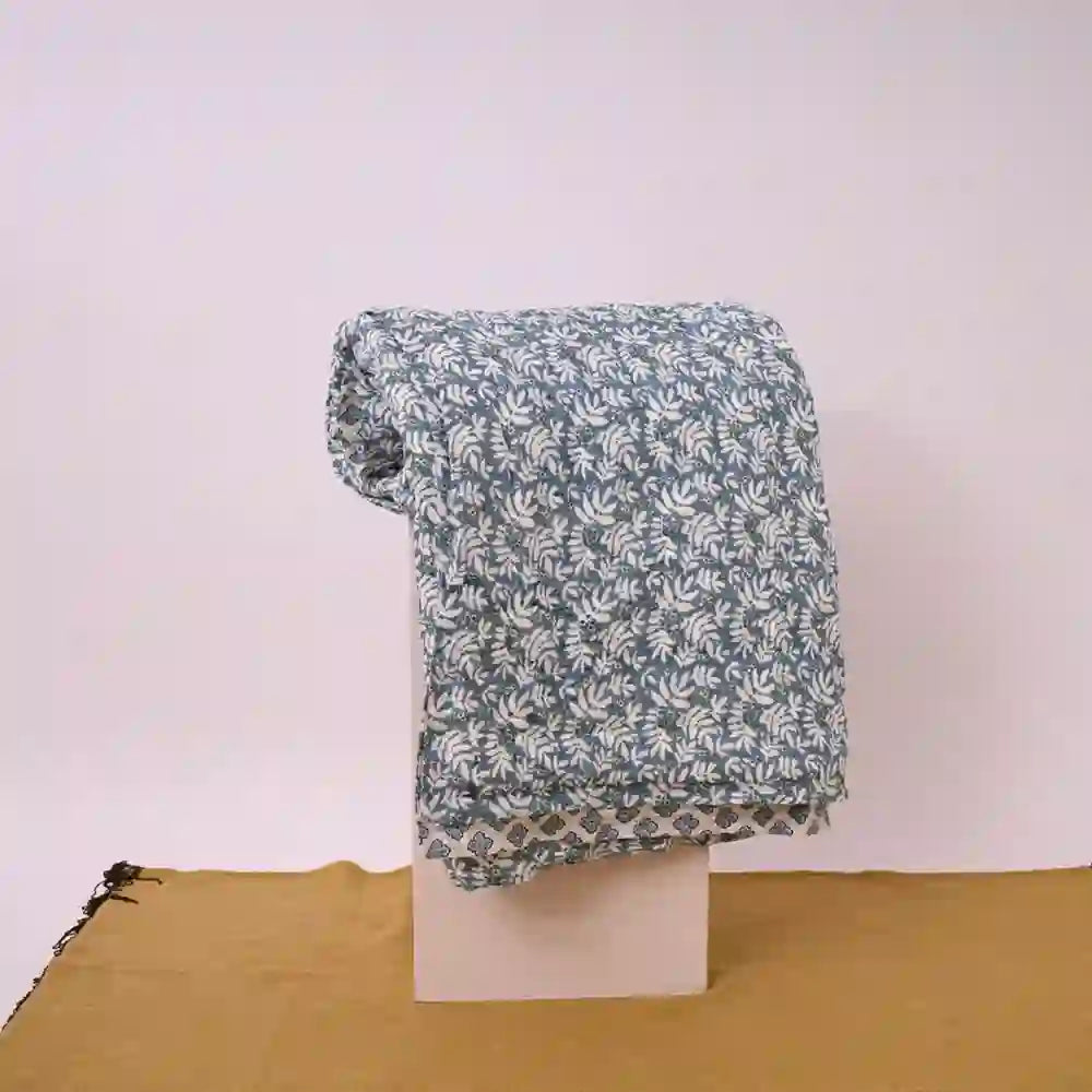 Berry Bliss cotton filled winter print double quilt (Aqua)