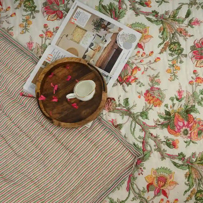 Aurora cotton filled winter print double quilt (Pink)