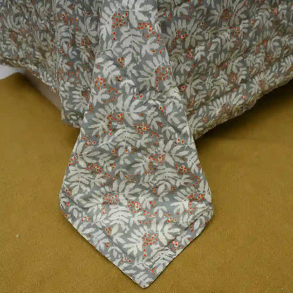 Berry bliss reversible double mulmul quilt