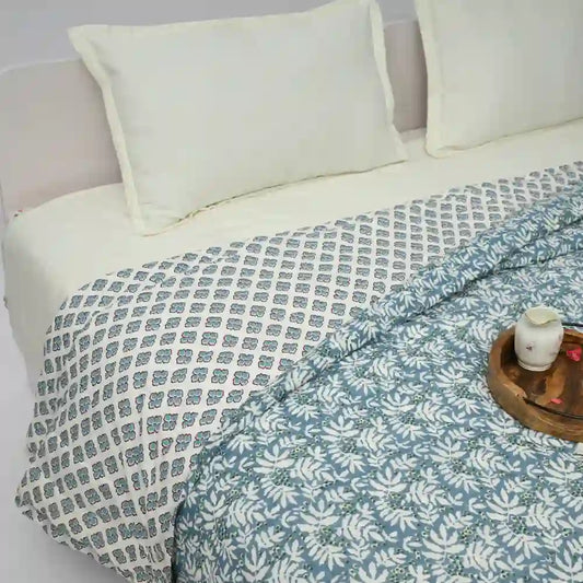 Berry Bliss cotton filled winter print double quilt (Aqua)