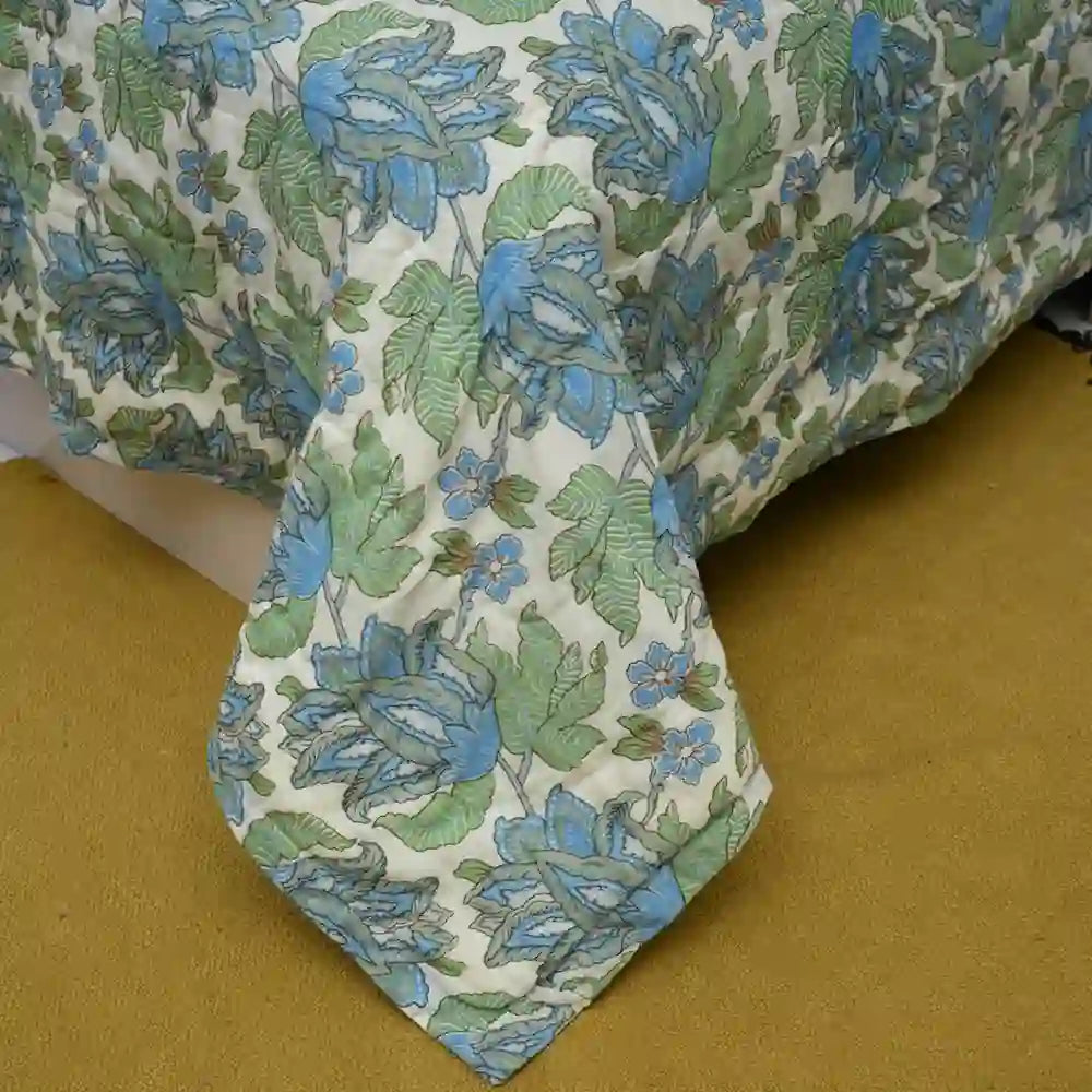 Golden hour bloom reversible double mulmul quilt