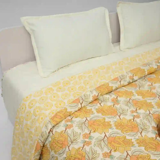 Golden hour bloom reversible double mulmul quilt