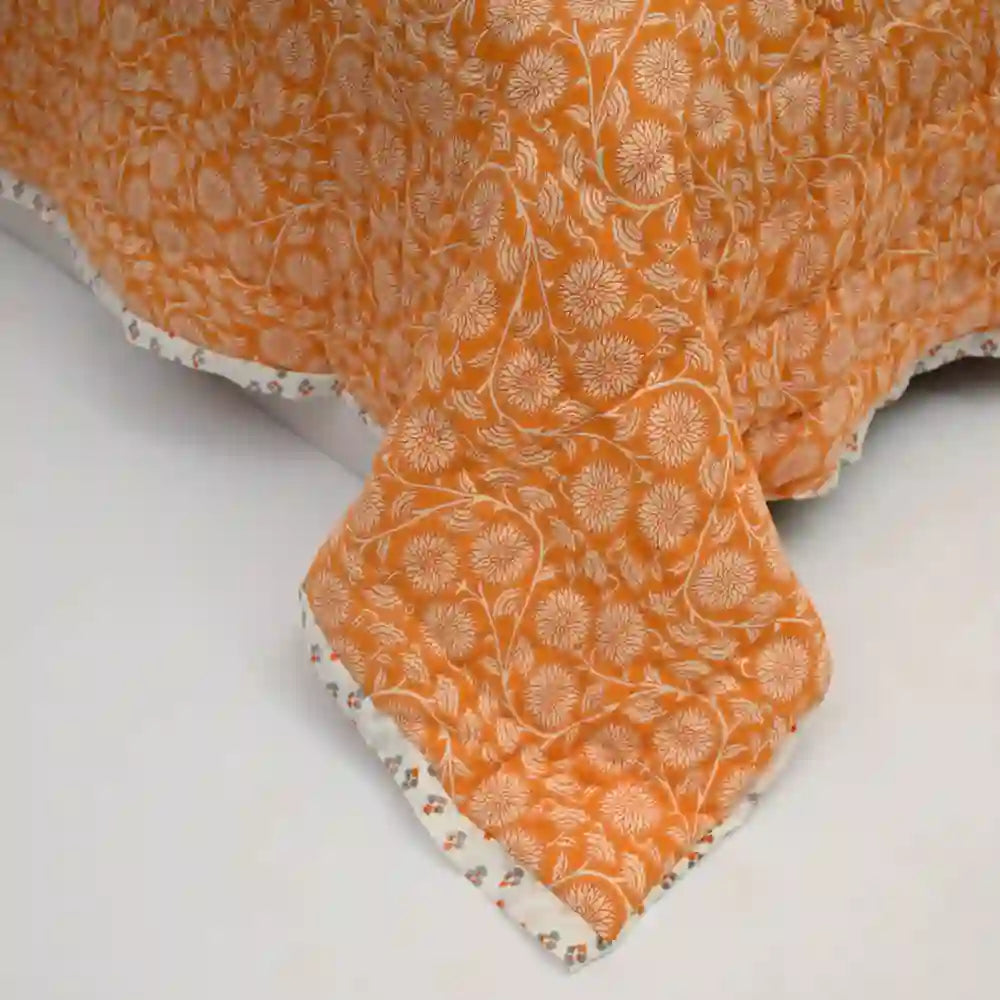 Golden Bloom cotton filled winter print medium quilt