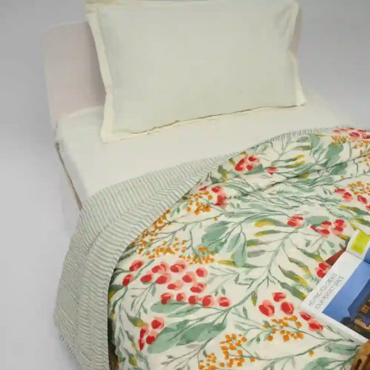 Berry Bloom cotton filled winter print medium quilt