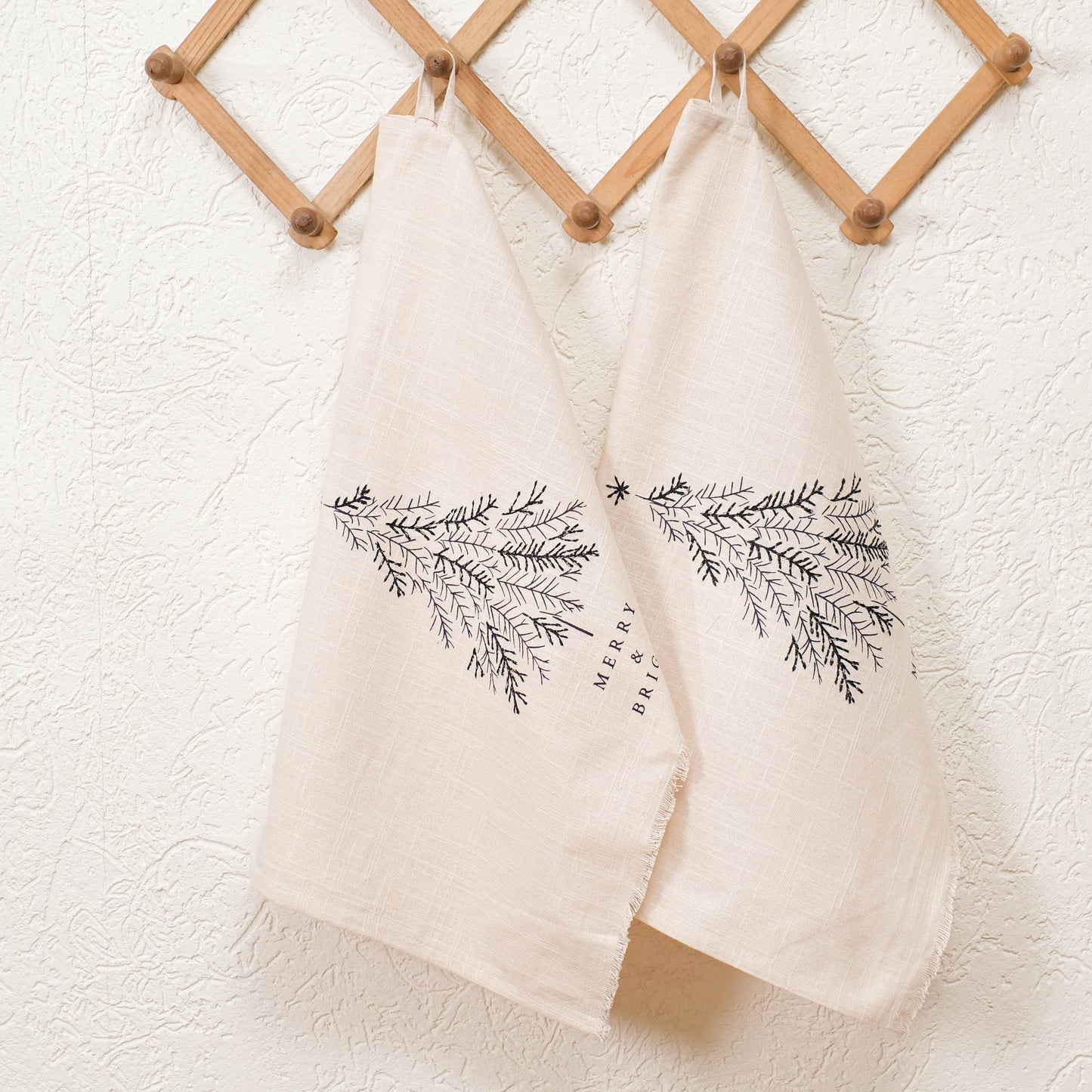 Winter Wonderland kitchen Towels with loop (set of 2)