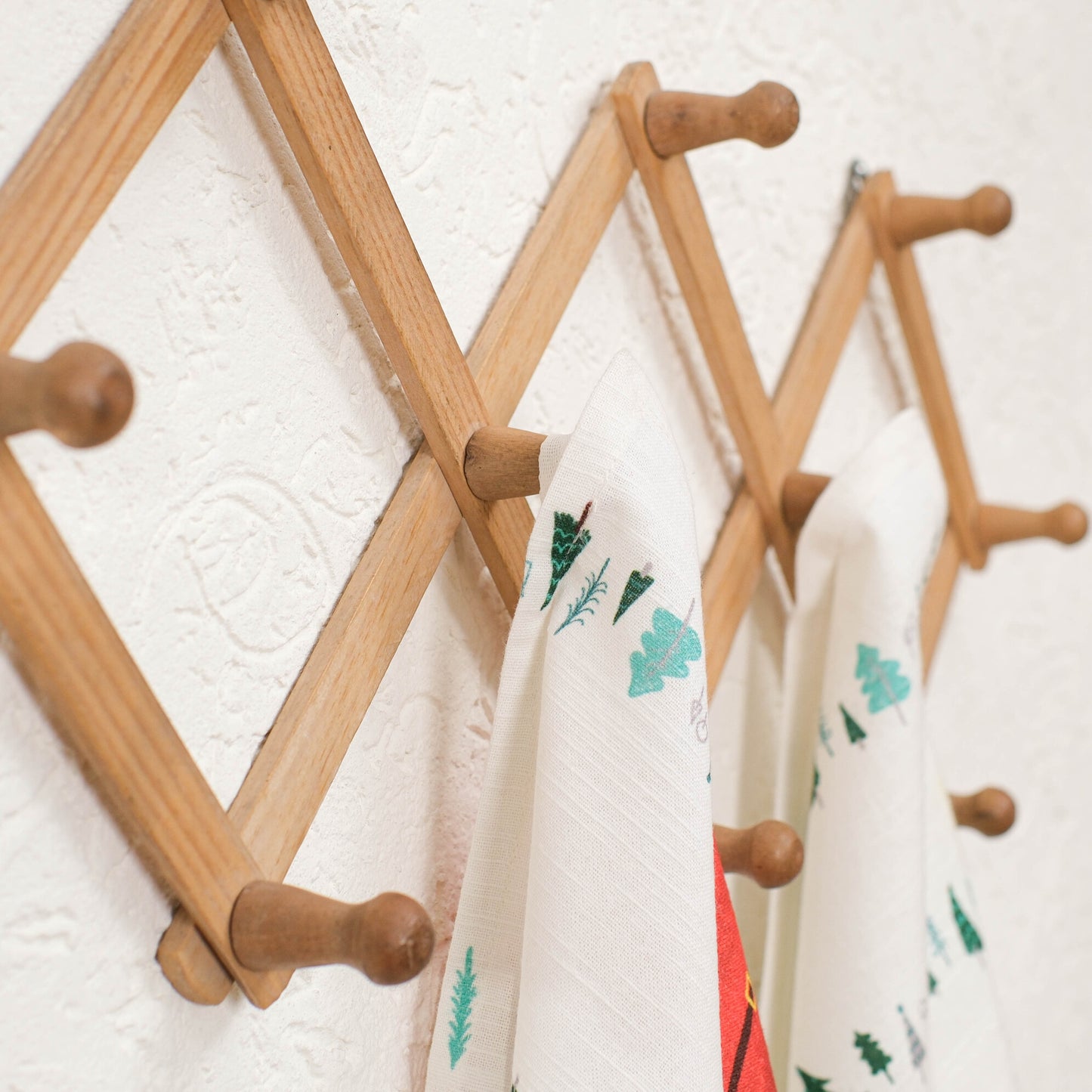 Santa Kitchen Towels with loop (Set of 2)