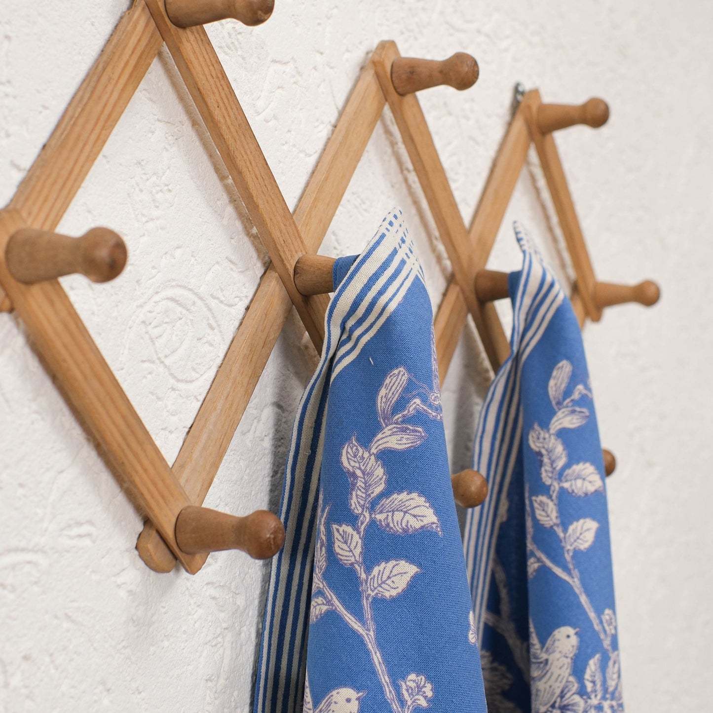 Classic Blue & White Floral Kitchen Towels with loop (set of 2)
