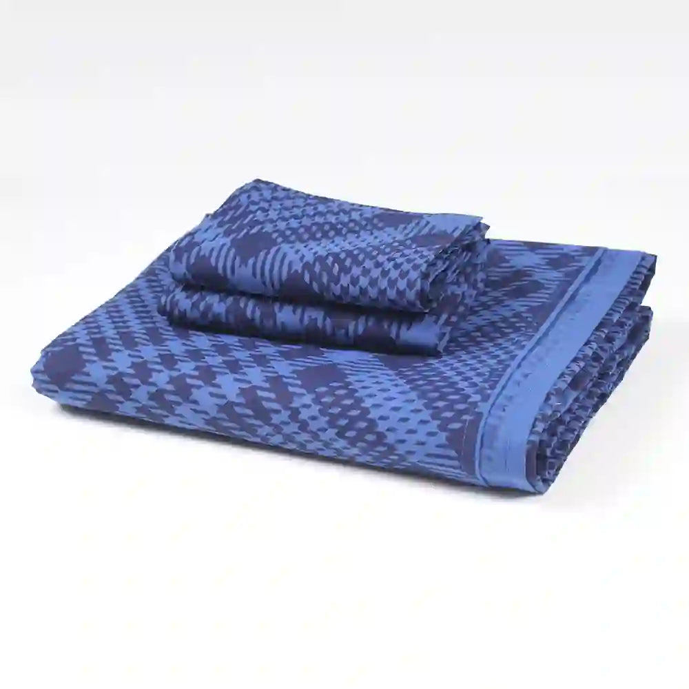 Tartan check cotton super king bedsheet with pillow covers