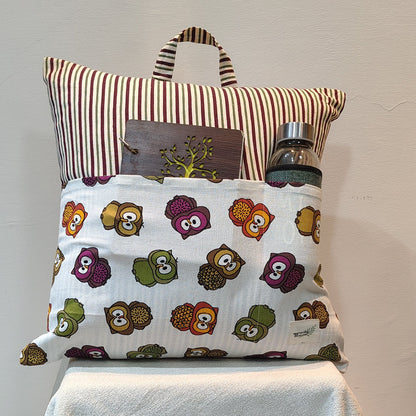 Owl Portable Reading Cushion with pocket