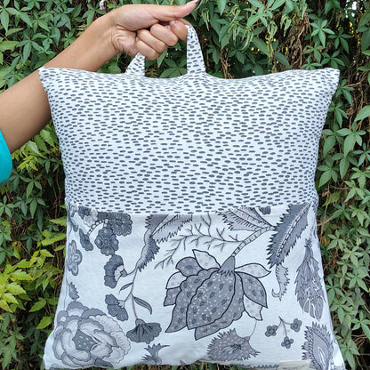 Flora Portable Reading Cushion cover with pocket