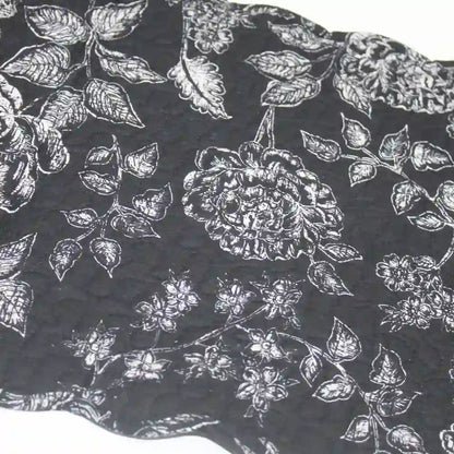 Wavy quilted Floral Cotton Table Runner (small)