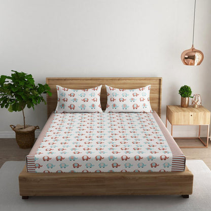 Playful elephant cotton king bedsheet with pillow covers