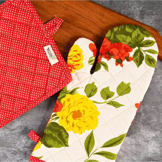 Floral Delight Kitchen Set of glove and potholder (set of 2)