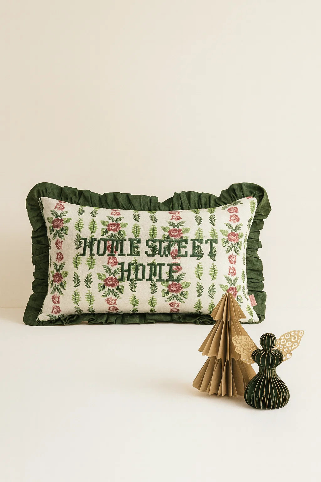 Elegant Home decore cushion cover (14x20)